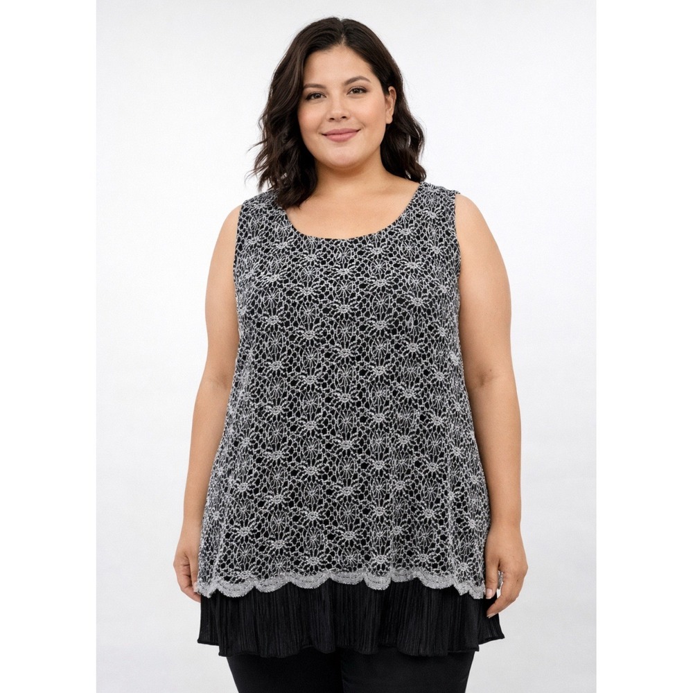 CJ Banks plus size women's fancy layered top. Size 1X